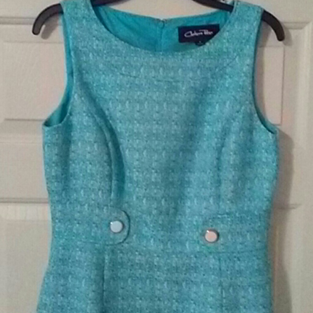 Dress - Picture 2 of 4